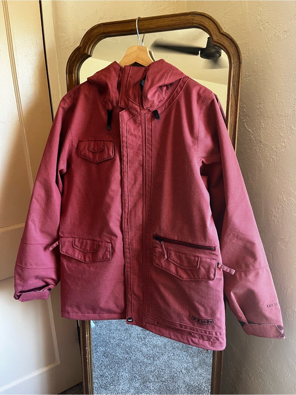 Volcom Snow Jacket - Large - Picture 2 of 16